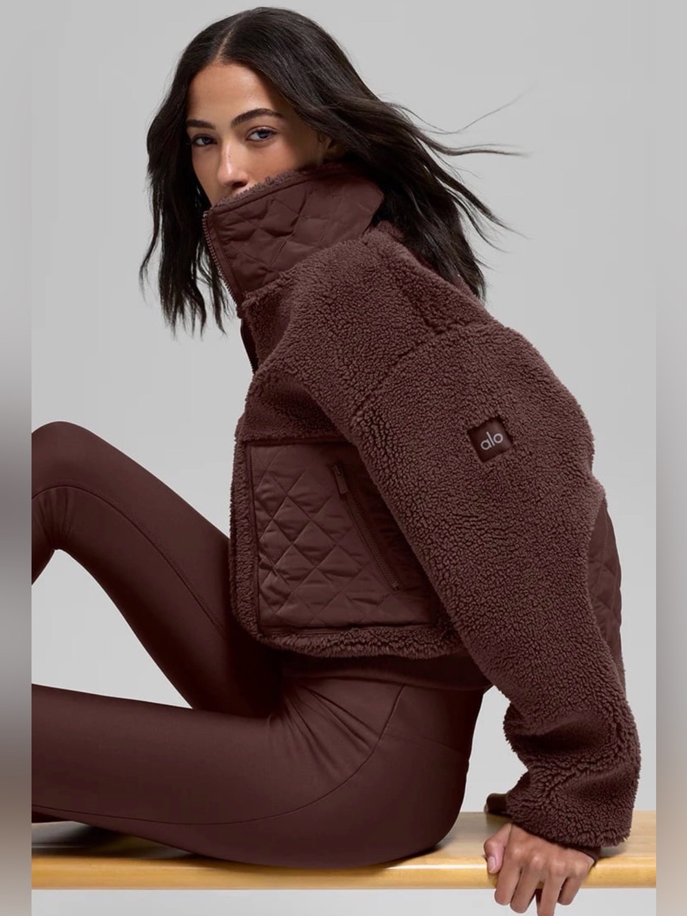 NWT Brand new Alo Yoga Sherpa Edge Bomber SIZE MEDIUM - Picture 2 of 11